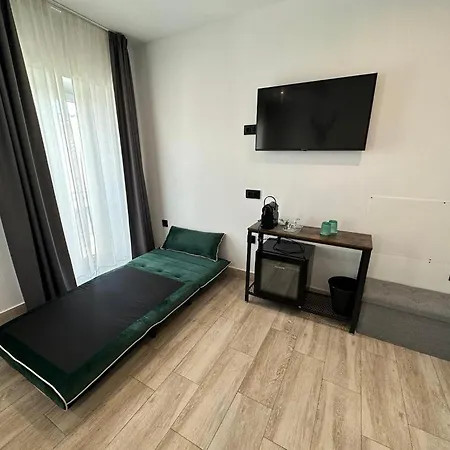 Πανσιόν La Del Teatro H Boutique Parking Gratis