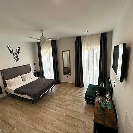 Guest house La Del Teatro H Boutique Parking Gratis