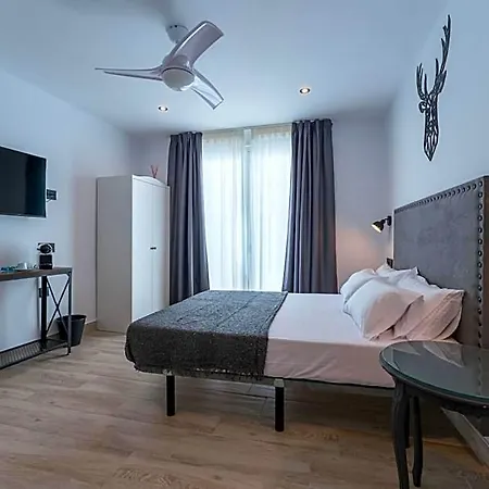 Guest house La Del Teatro H Boutique Parking Gratis