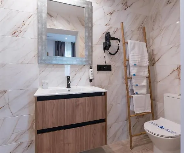 Gasthuis La Del Teatro H Boutique Parking Gratis 4*